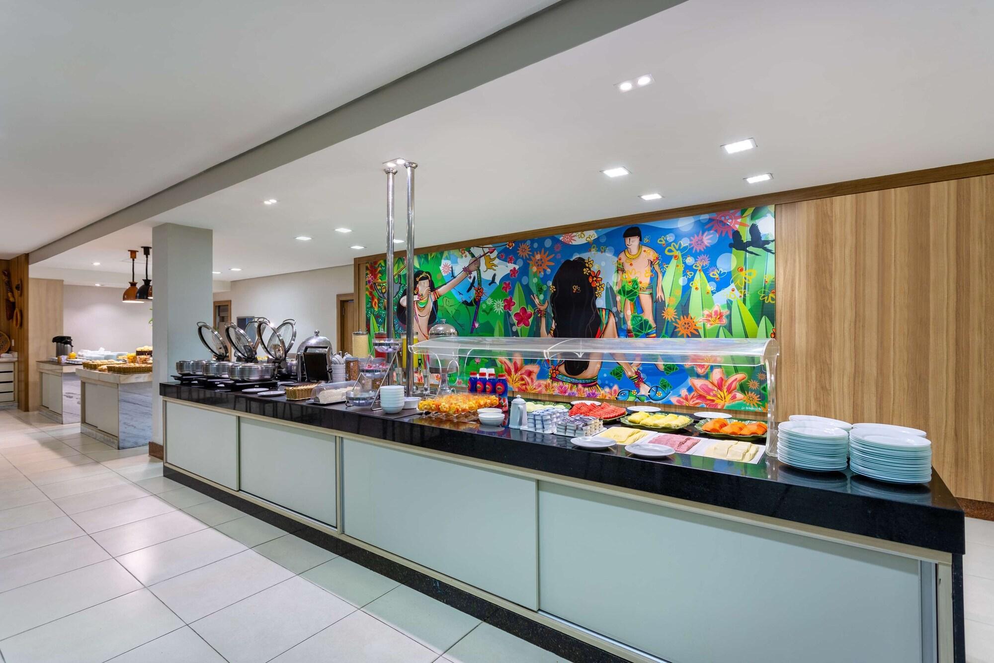 Restaurant TRYP by Wyndham Manaus Aeroporto