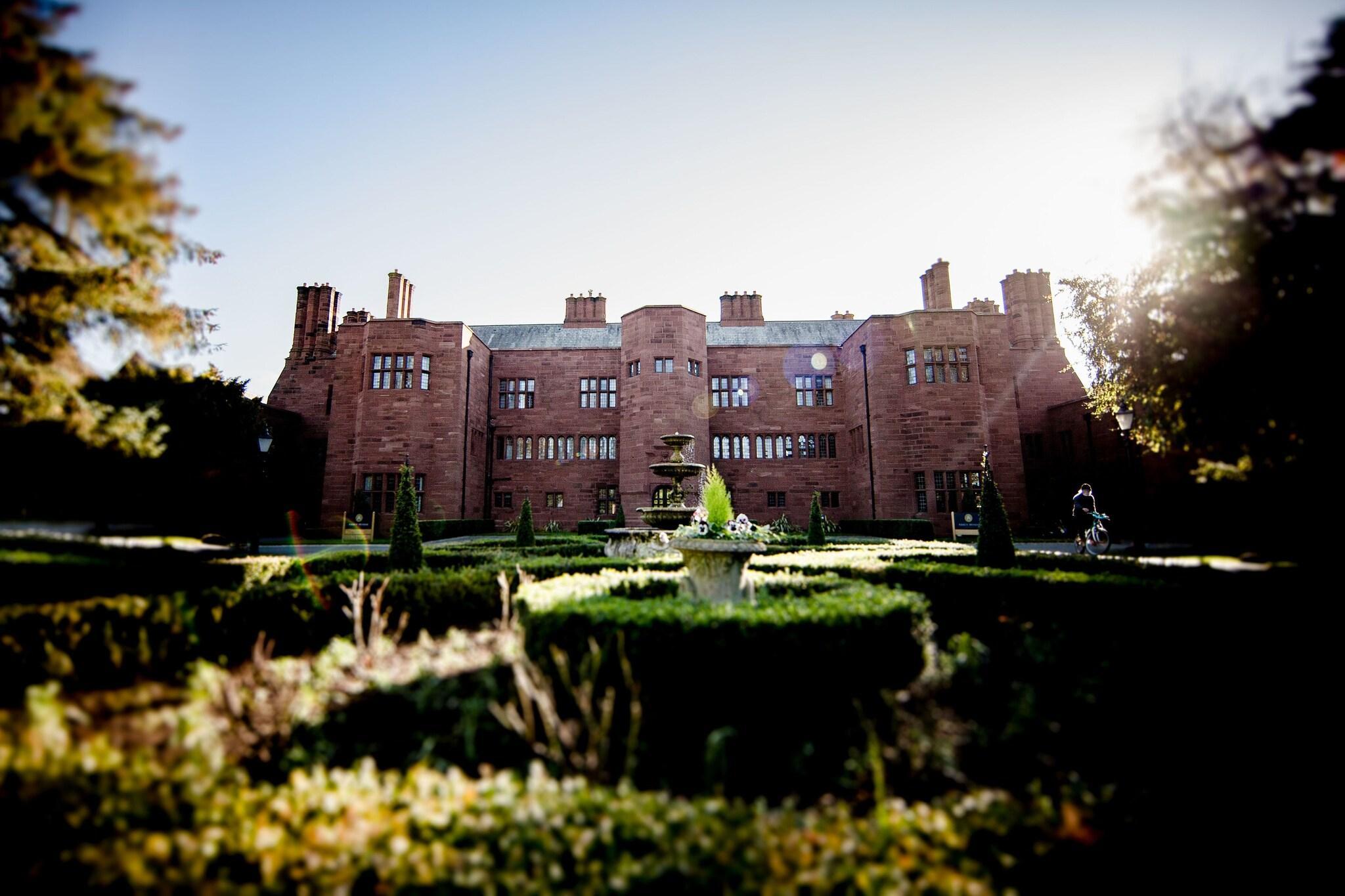 Vista Exterior Abbey House Hotel