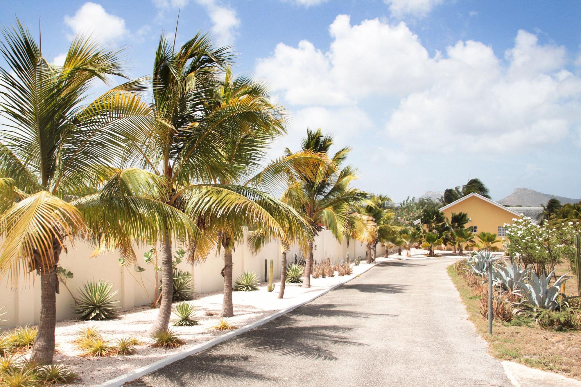 Vista Exterior ABC Resort Curaçao