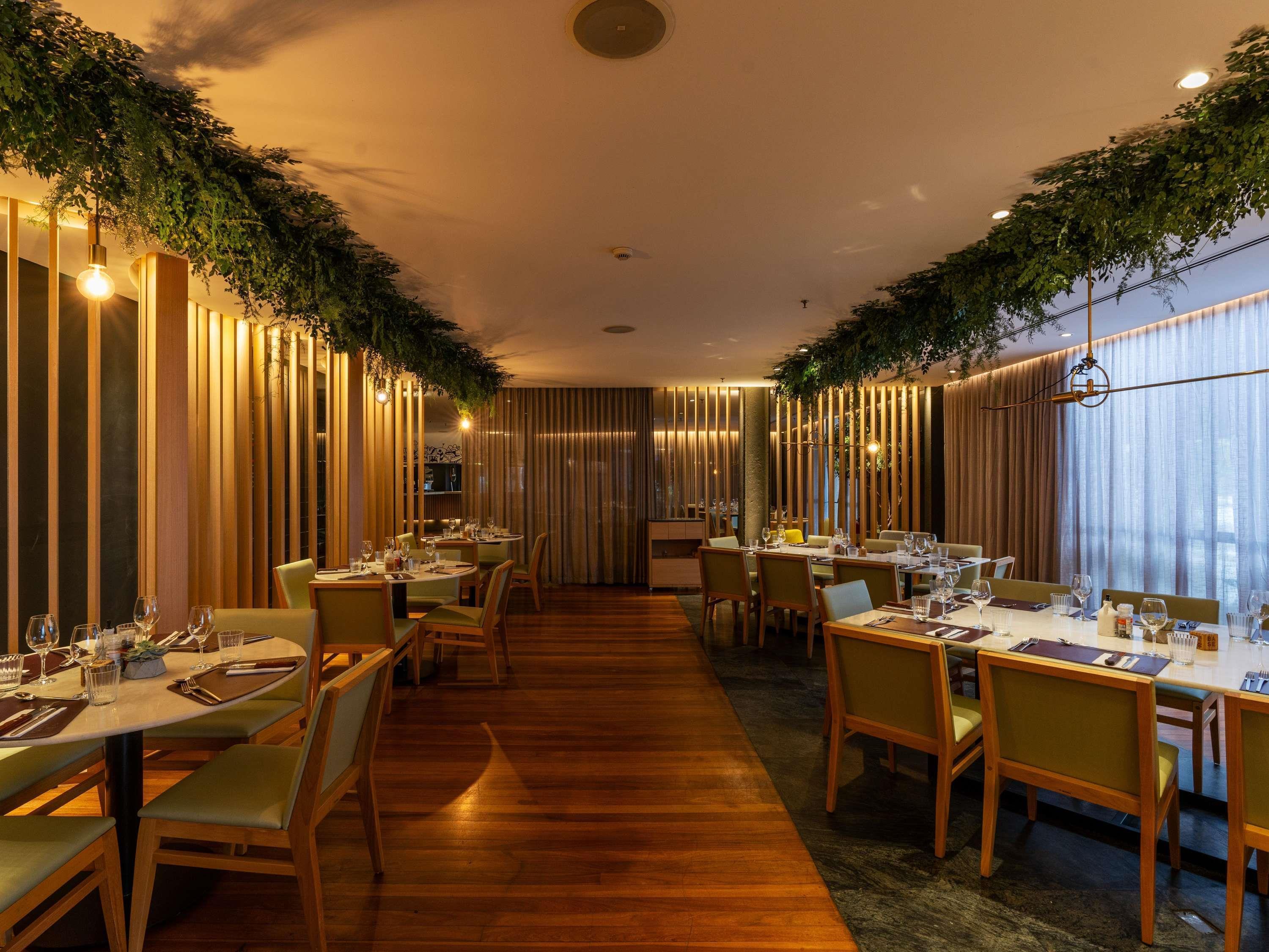 Restaurant Pullman São Paulo Guarulhos Airport