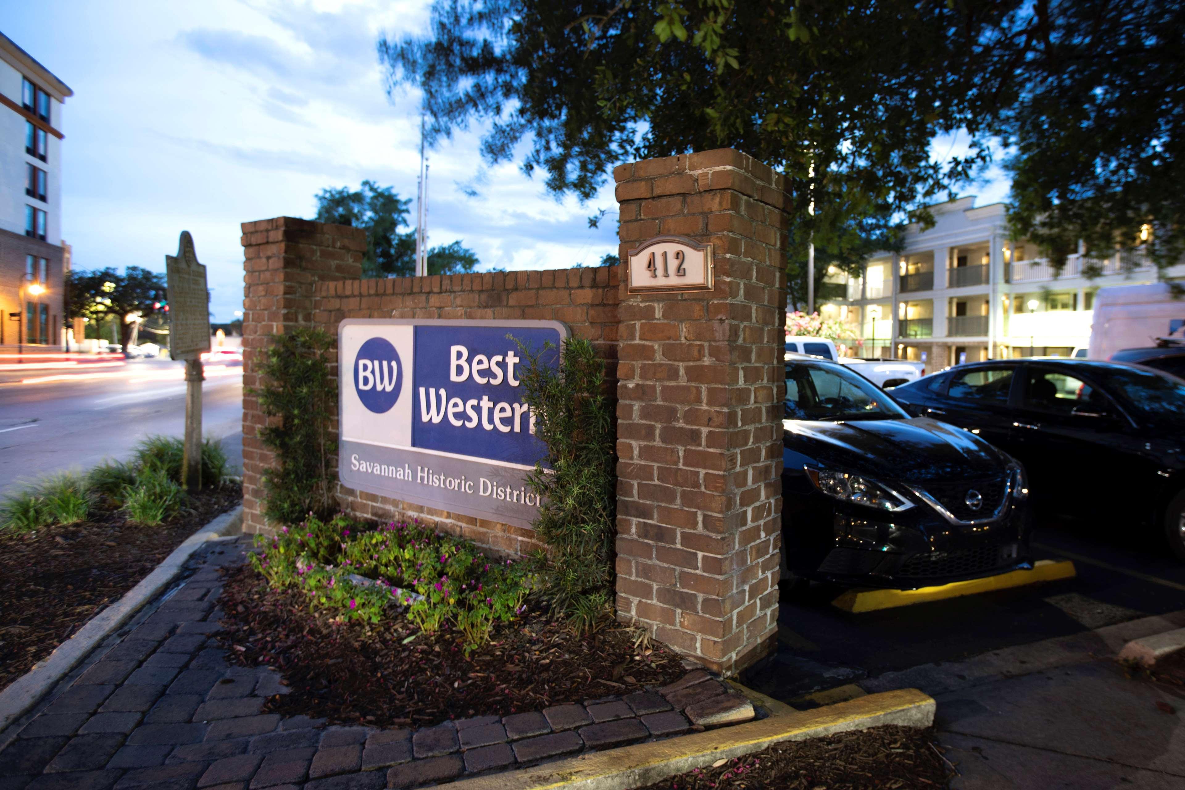 Vista Exterior Best Western Savannah Historic District