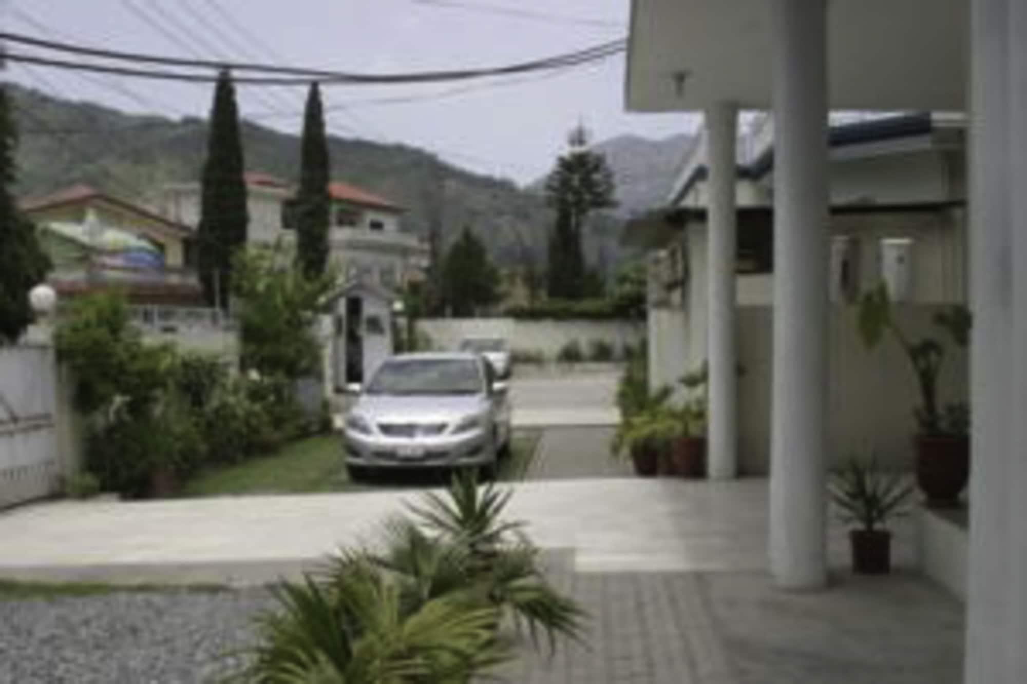 Vista Exterior Hotel&nbsp;Orash Lodges