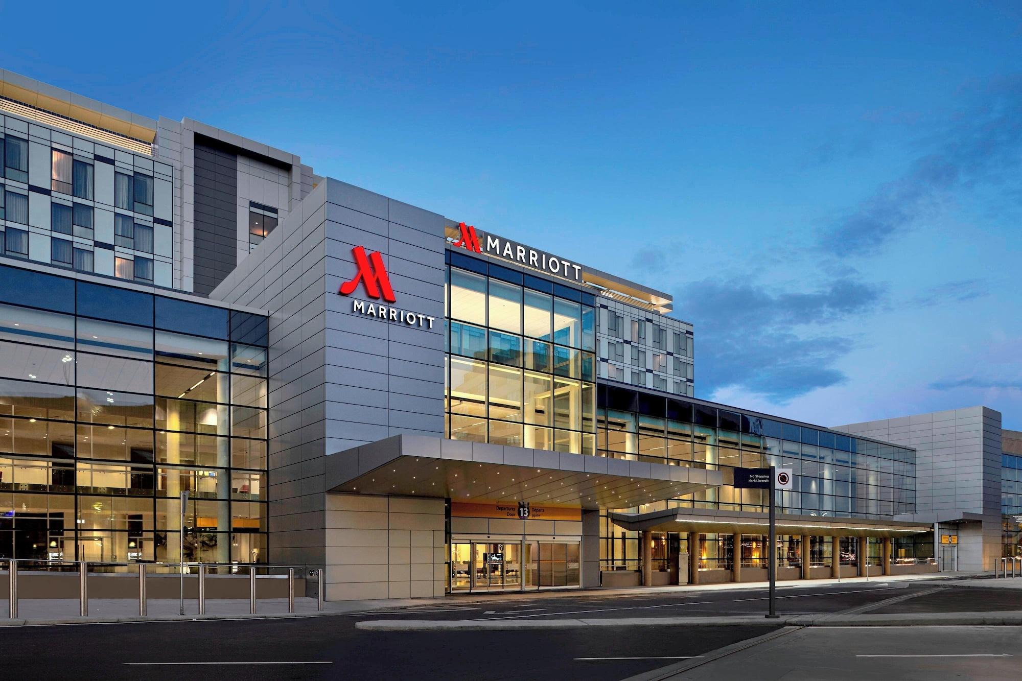 Vista Exterior Calgary Airport Marriott In-Terminal Hotel