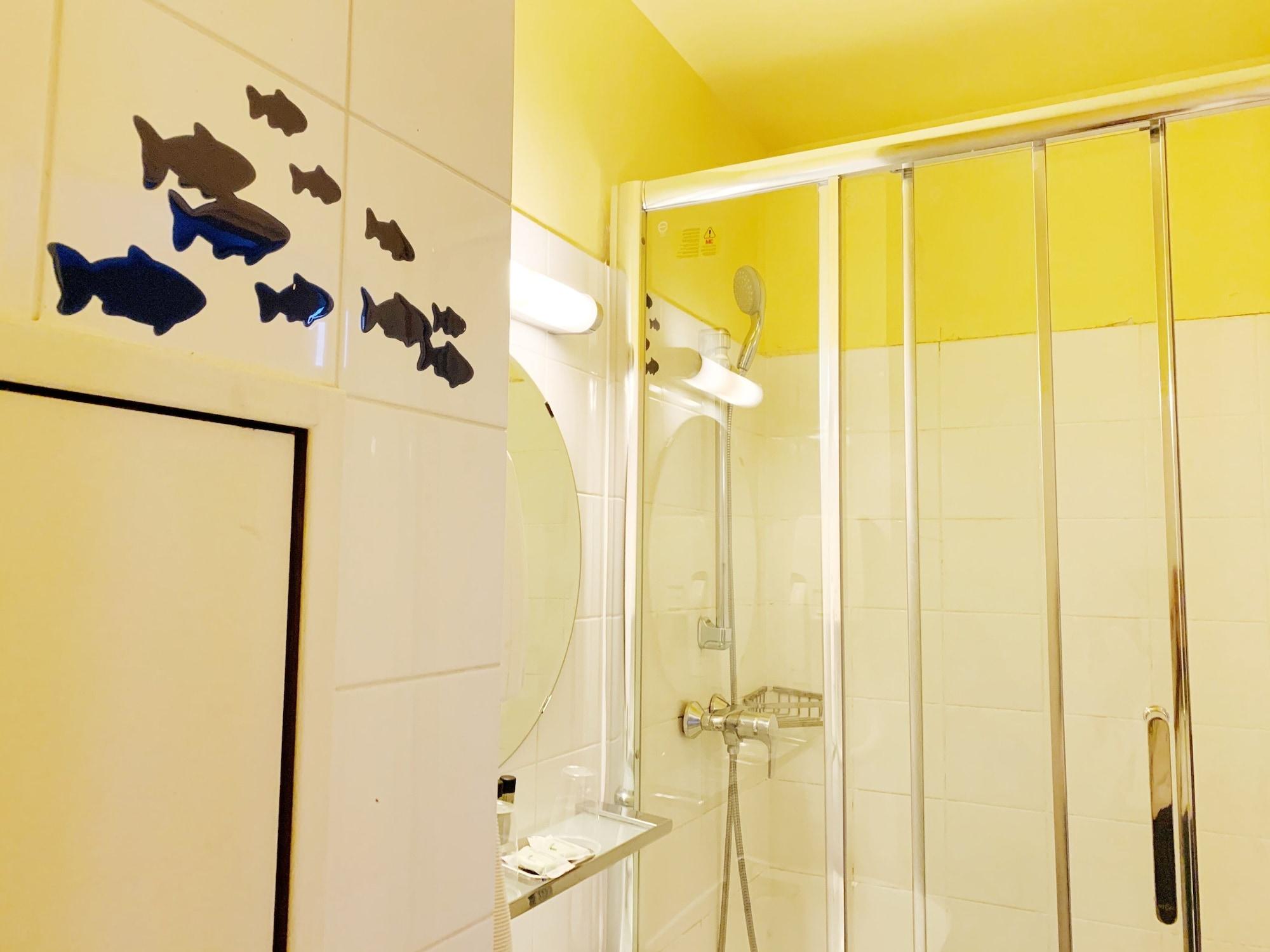 Equipamiento de Habitación Hôtel Bellevue Paris Montmartre