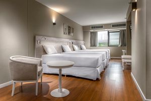 Alojamiento - Up America Plaza