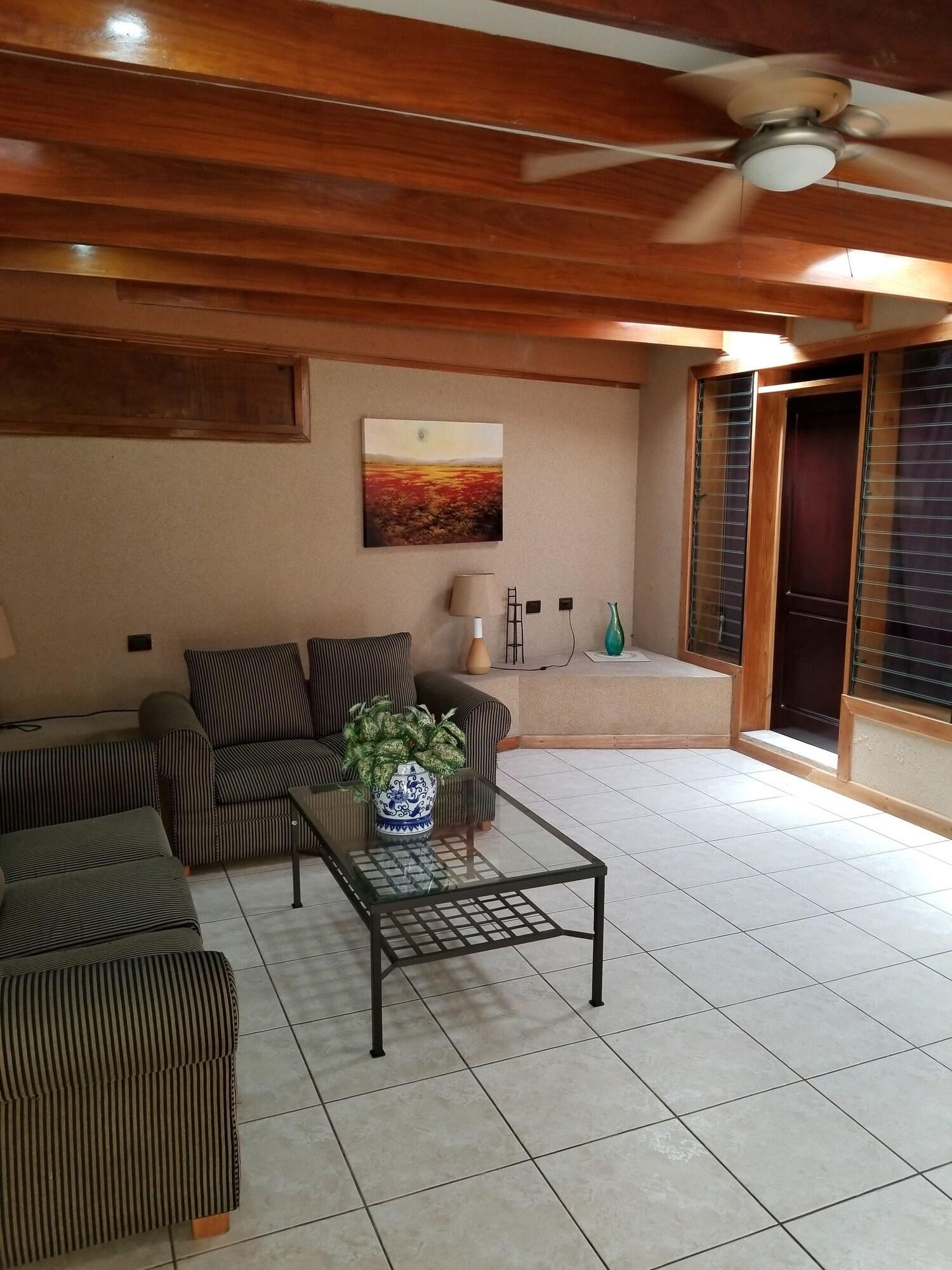 Centro de Negocios Hotel Monte Campana Escazu