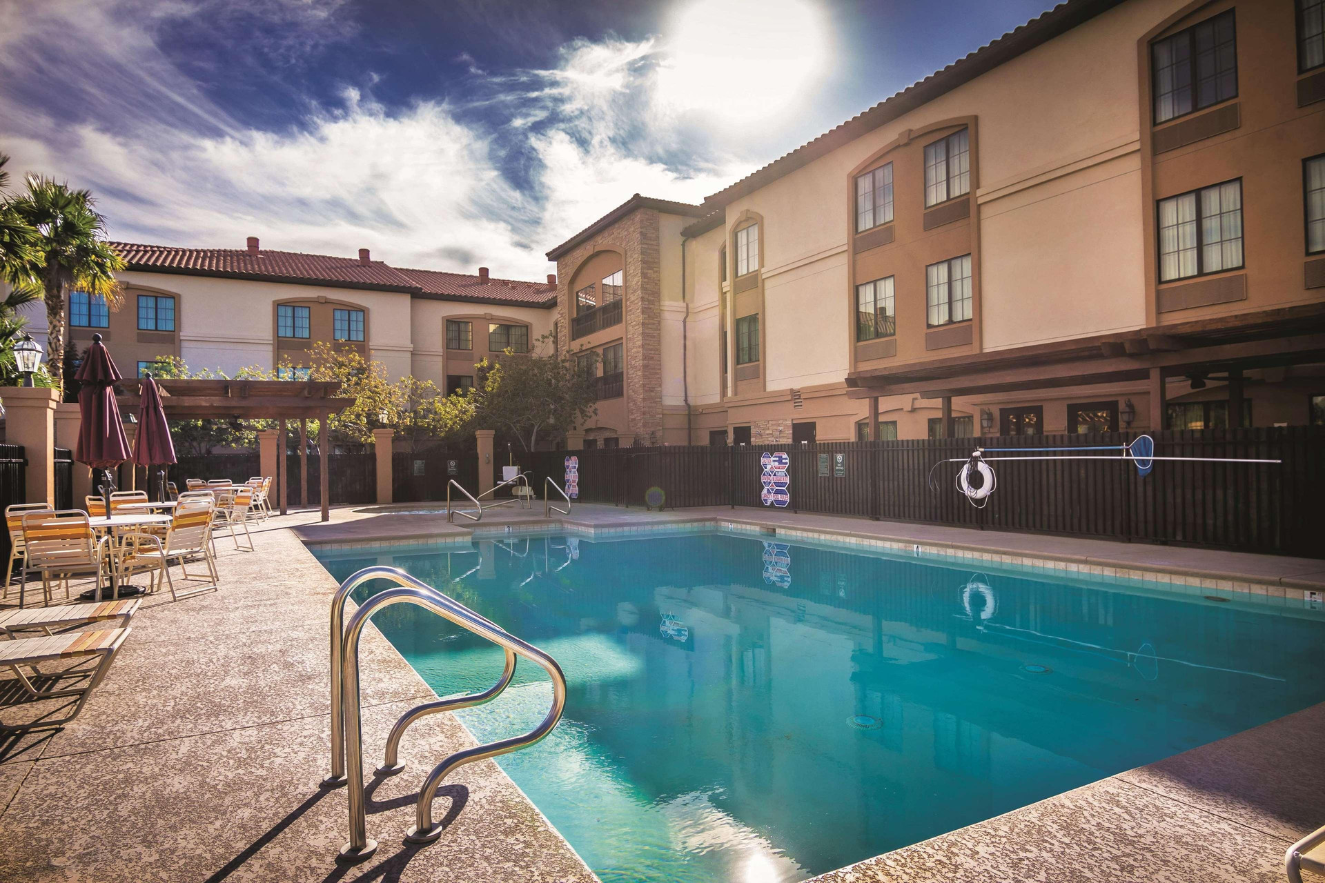 Vista Piscina La Quinta Inn & Suites by Wyndham Las Vegas Airport South