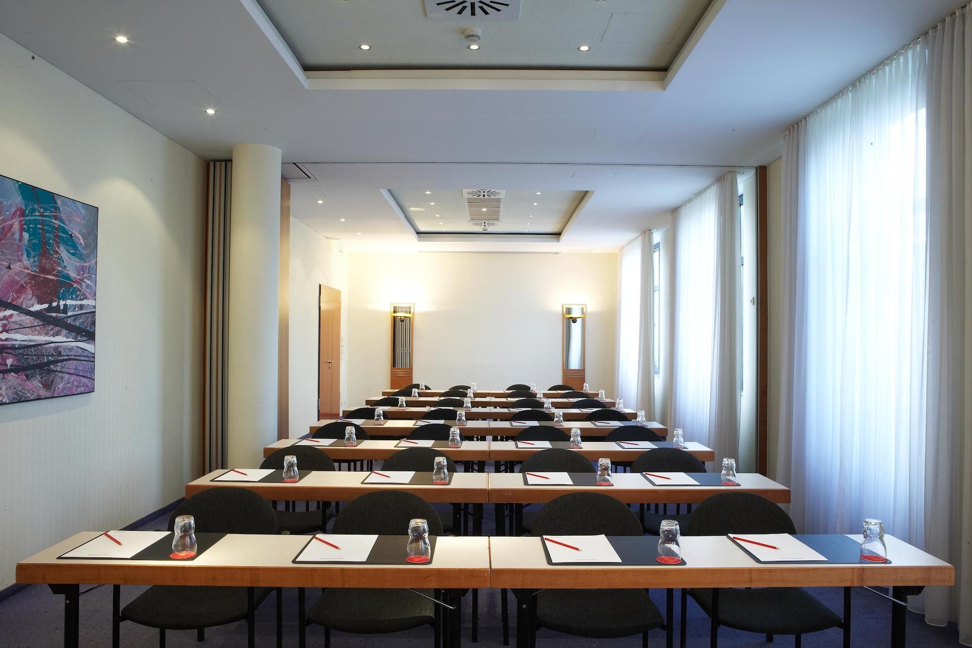 Sala de Reuniones IntercityHotel Magdeburg