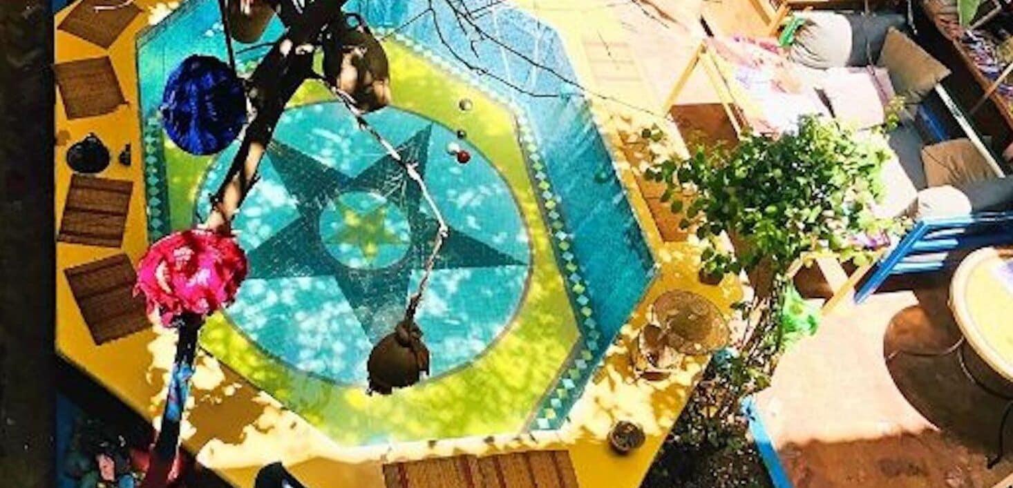 Vista Piscina Hostel Kif-Kif