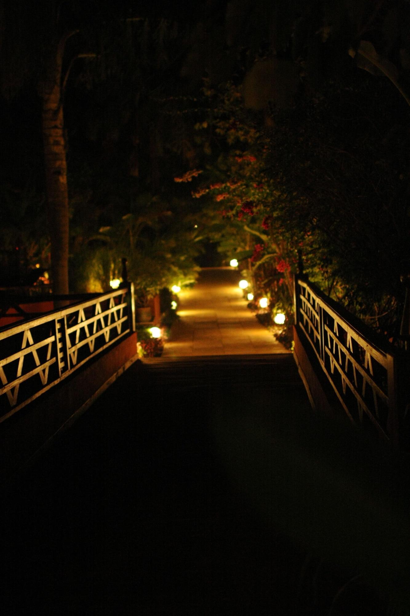Vista Exterior Laguna Anjuna