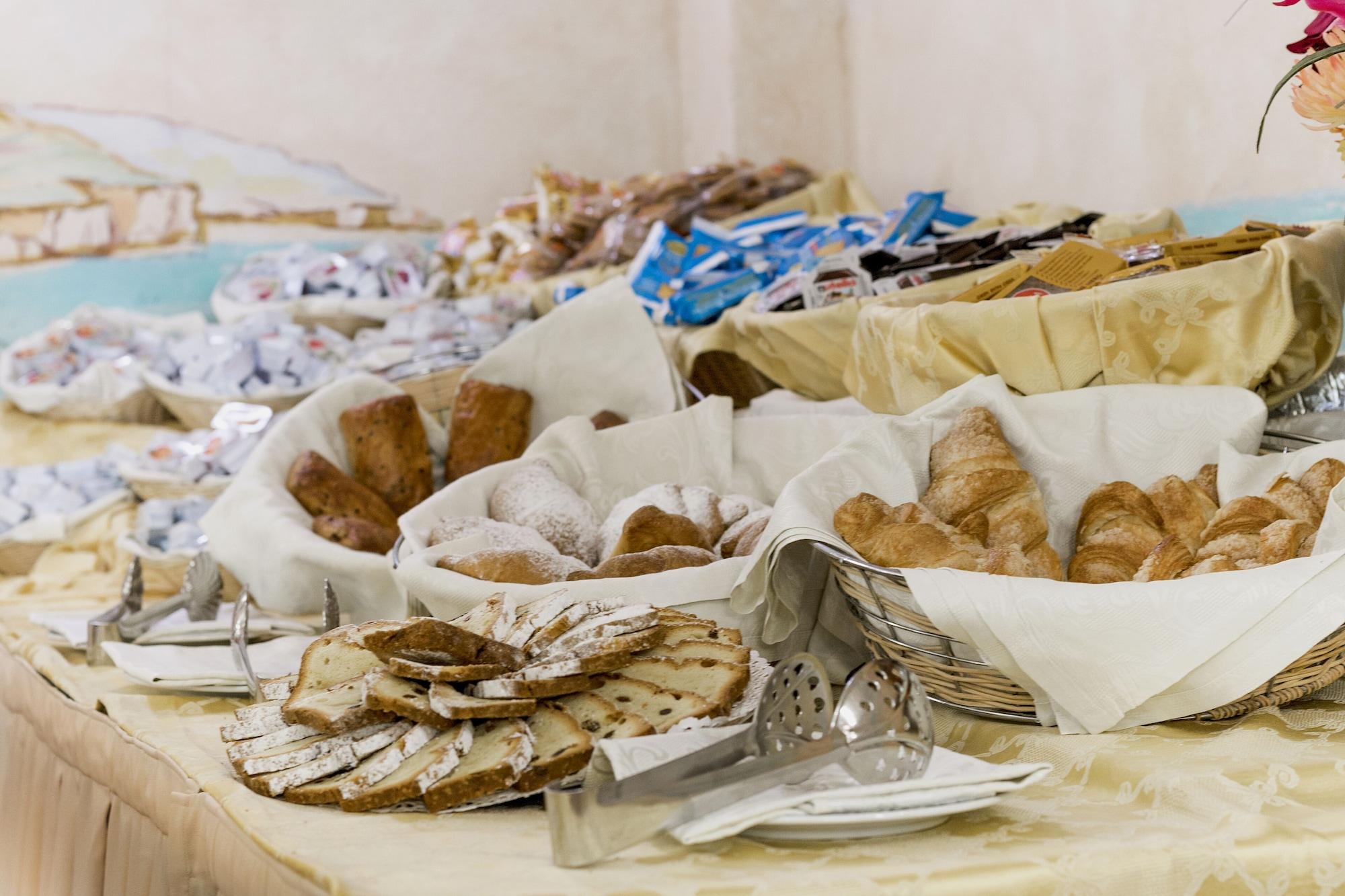 Restaurant Colonna Beach Hotel Marinella