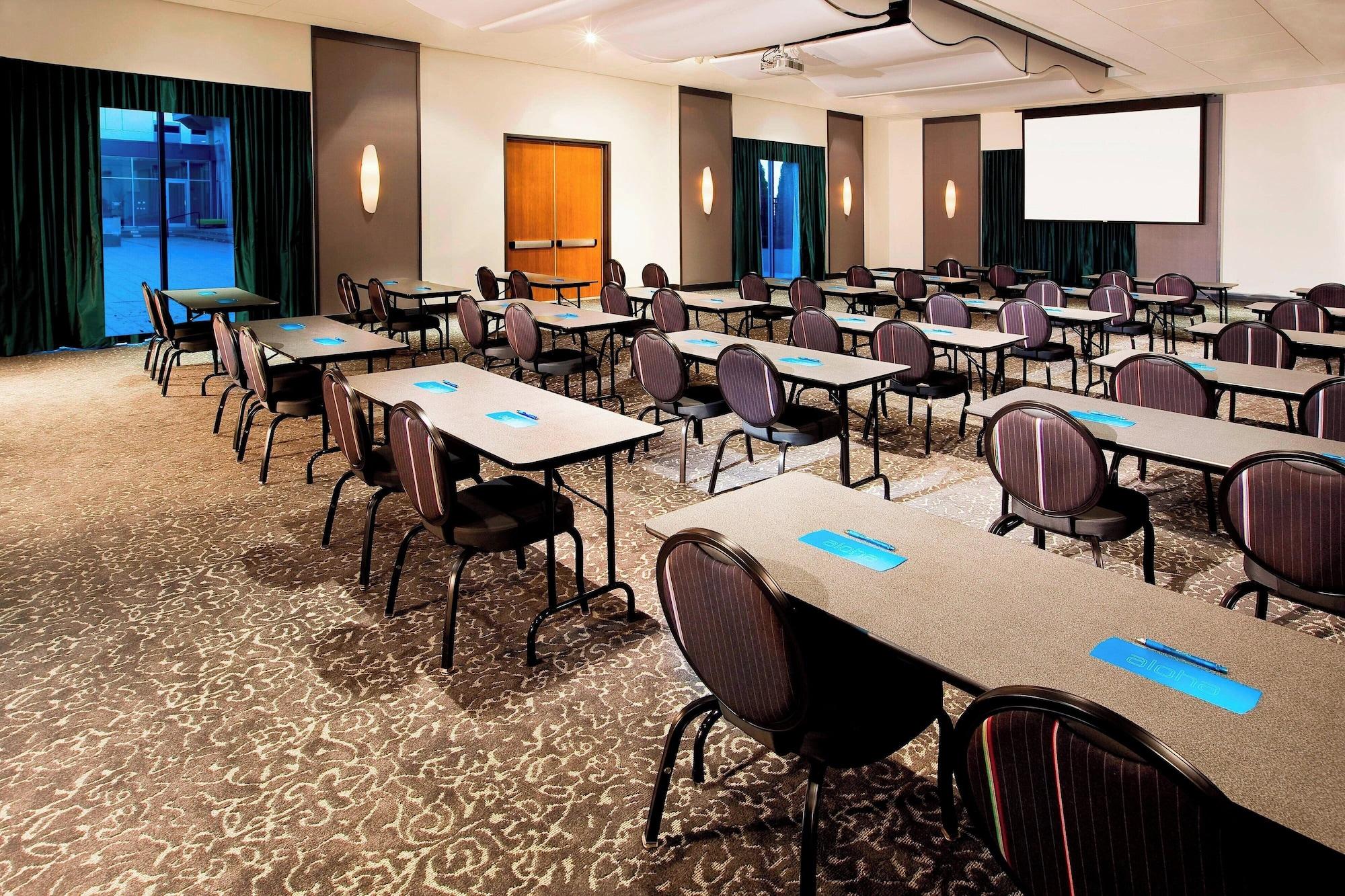 Sala de Reuniones Aloft Mount Laurel