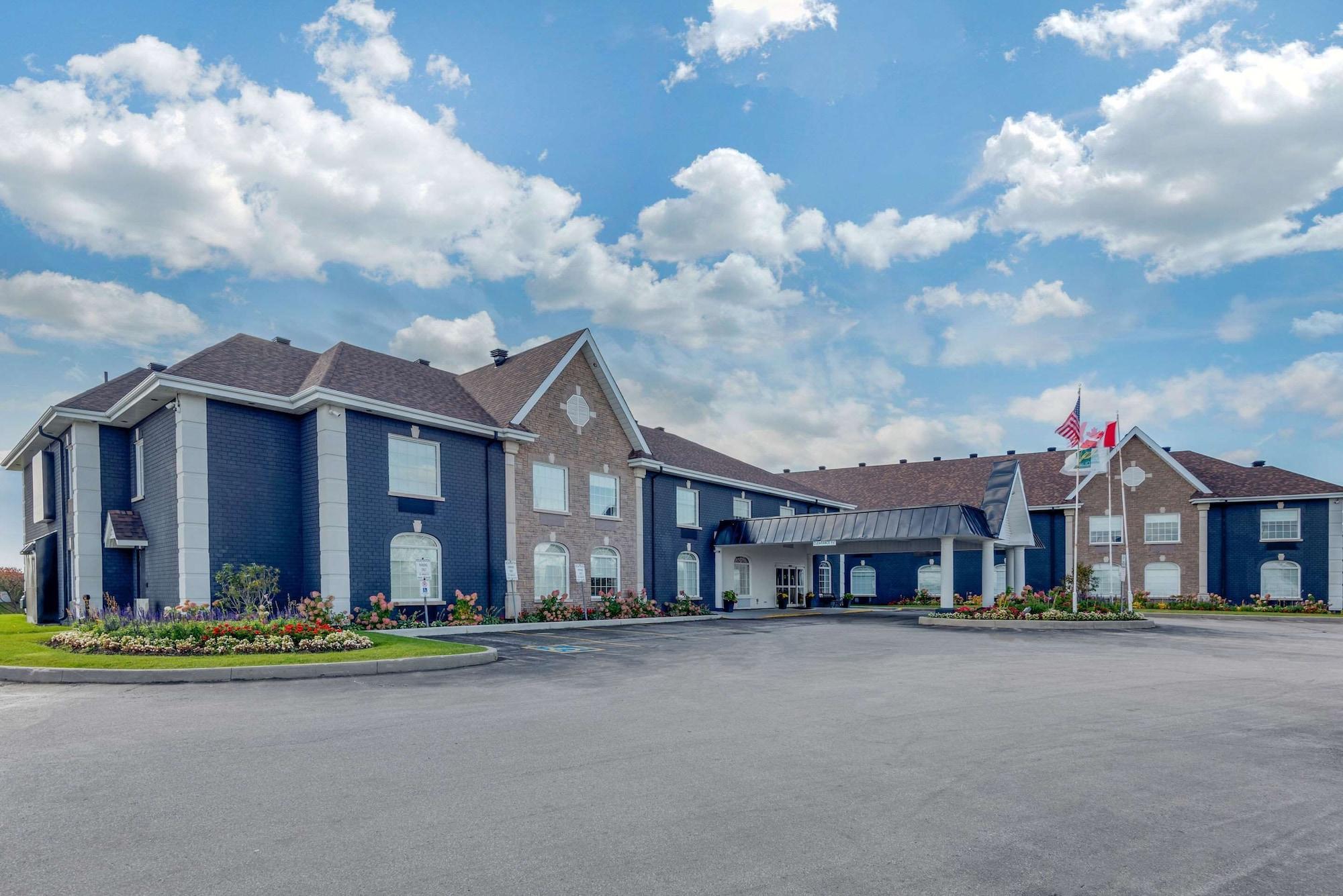 Vista Exterior Quality Inn & Suites