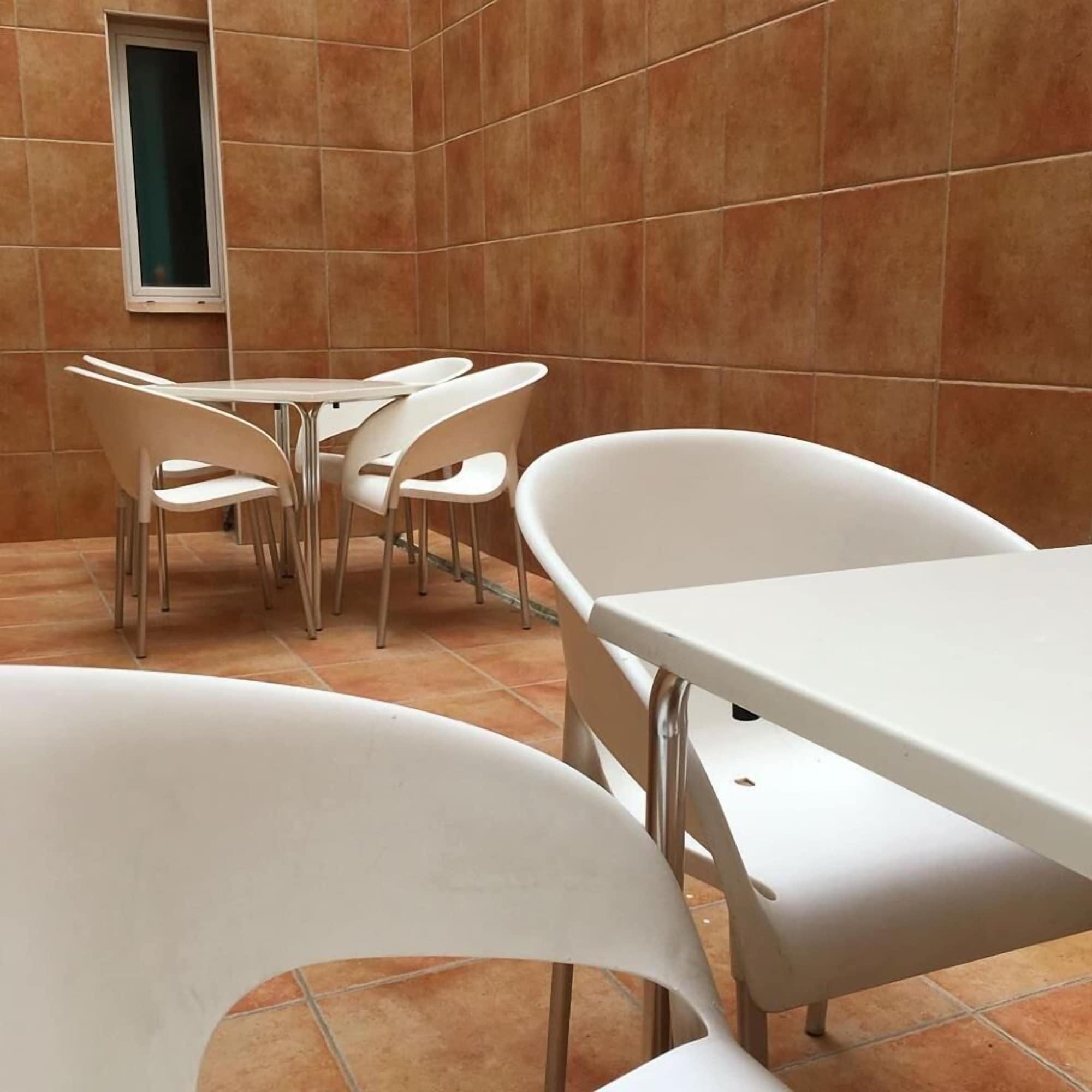 Comodidades del Alojamiento Room Concept Hostel