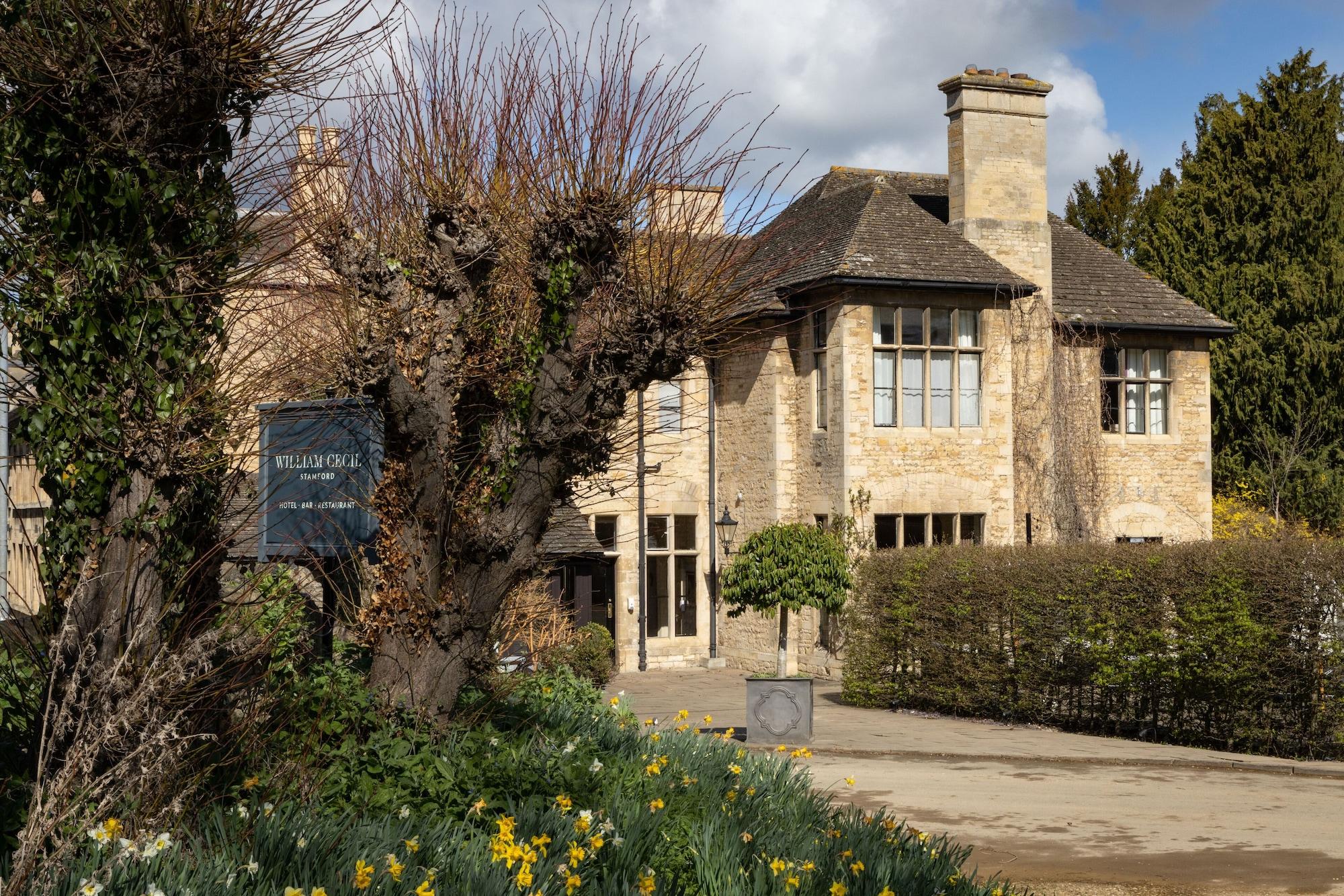 Vista Exterior William Cecil