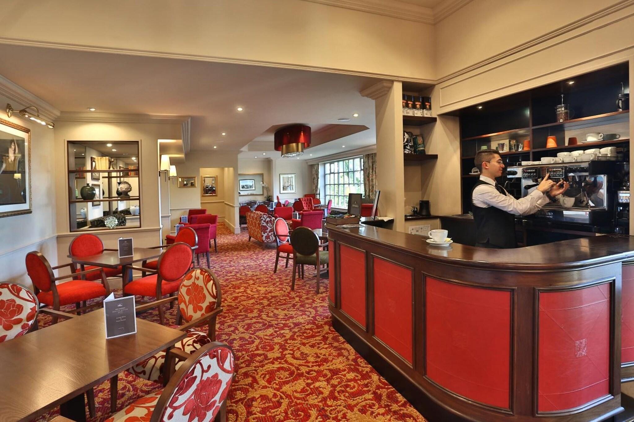 Bar/Salón Reigate Manor Htl