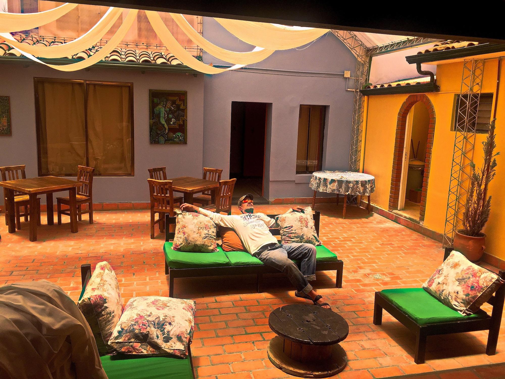 Varios Greenhouse Bolivia - Hostel