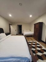 Alojamiento - Escape To A Luminous, Off-grid Lodge Surrounded By Nature Near Blue River BC