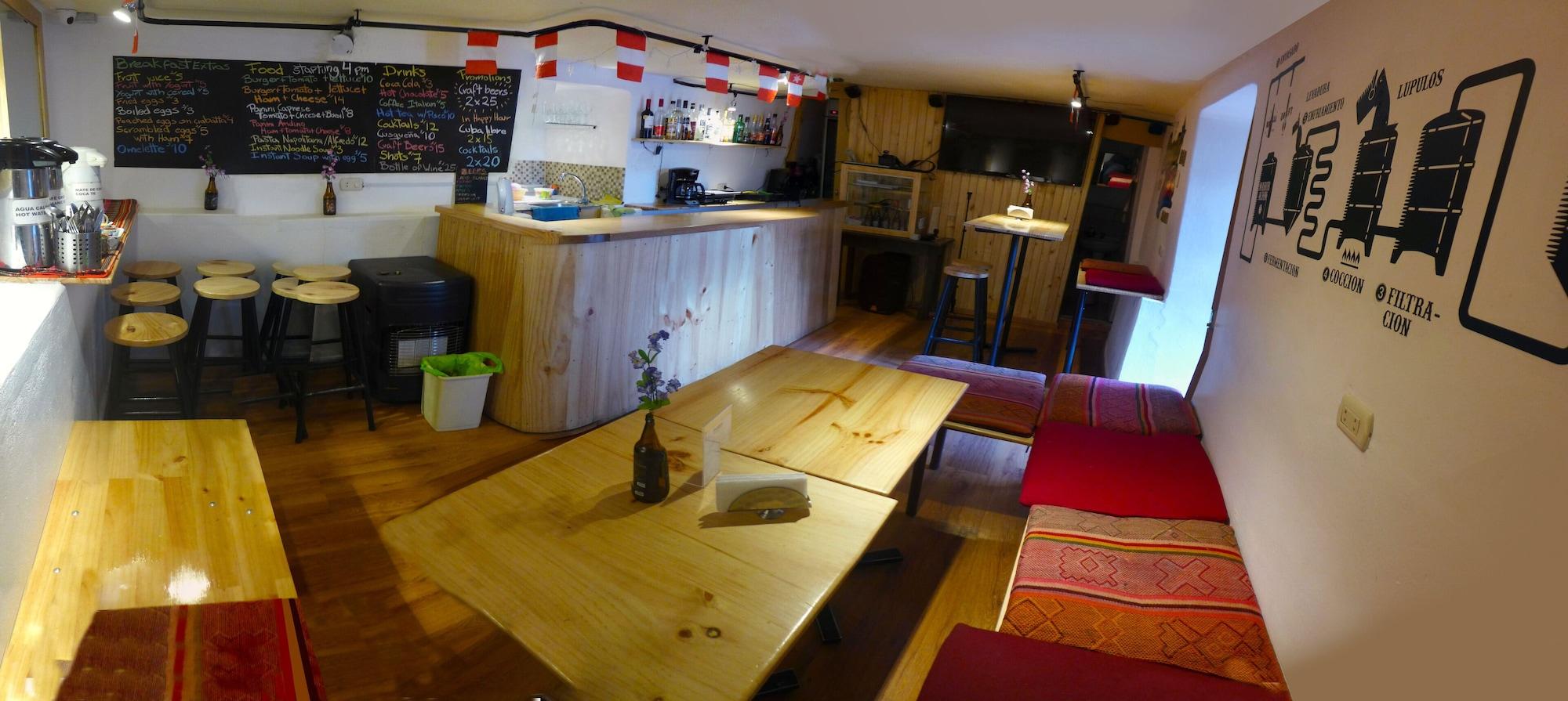 Bar/Salón Dragonfly Hostels Cusco
