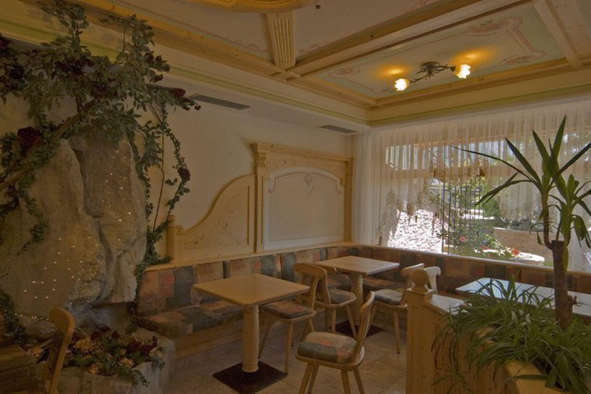 Vista Lobby Hotel Panorama Wellness & Resort