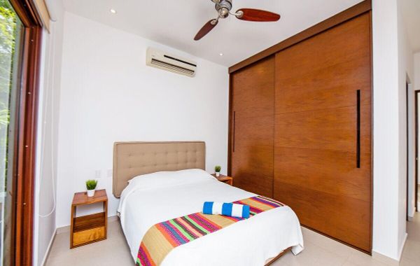 Villa Akumal, A Peaceful Space for 6 with Private Jacuzzi * Steps to the Beach! - Hoteles solo adultos en Akumal, México