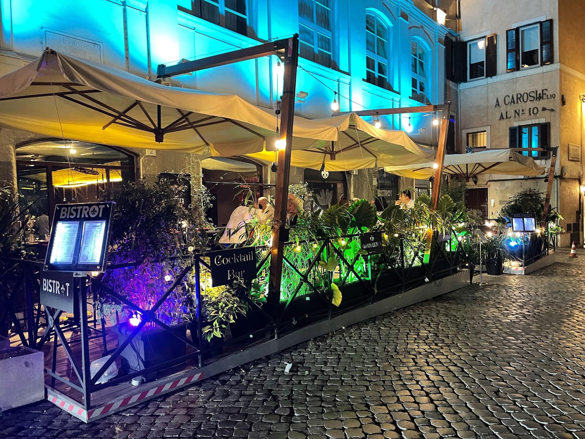 Vista Exterior Roma Luxus Hotel