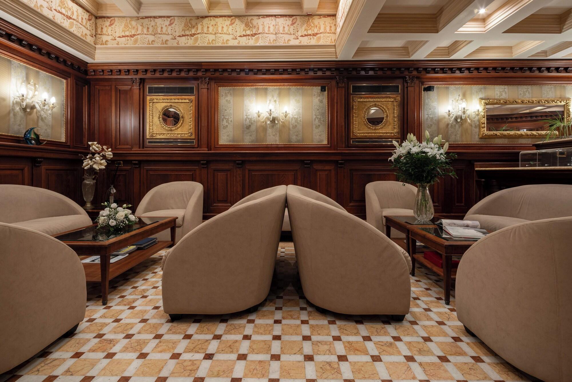 Vista Lobby Royal San Marco Hotel