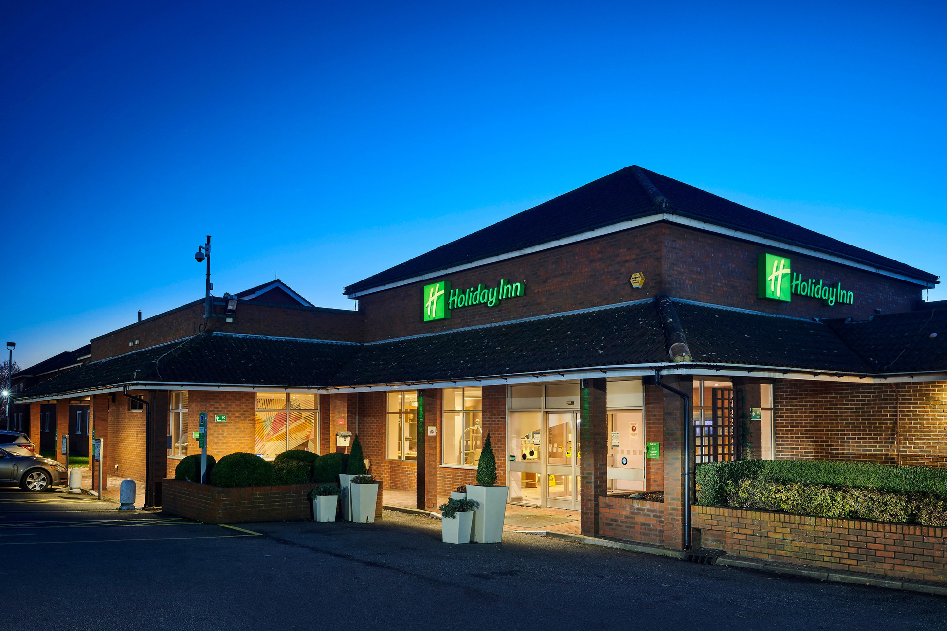 Vista Exterior Holiday Inn High Wycombe M40-J4