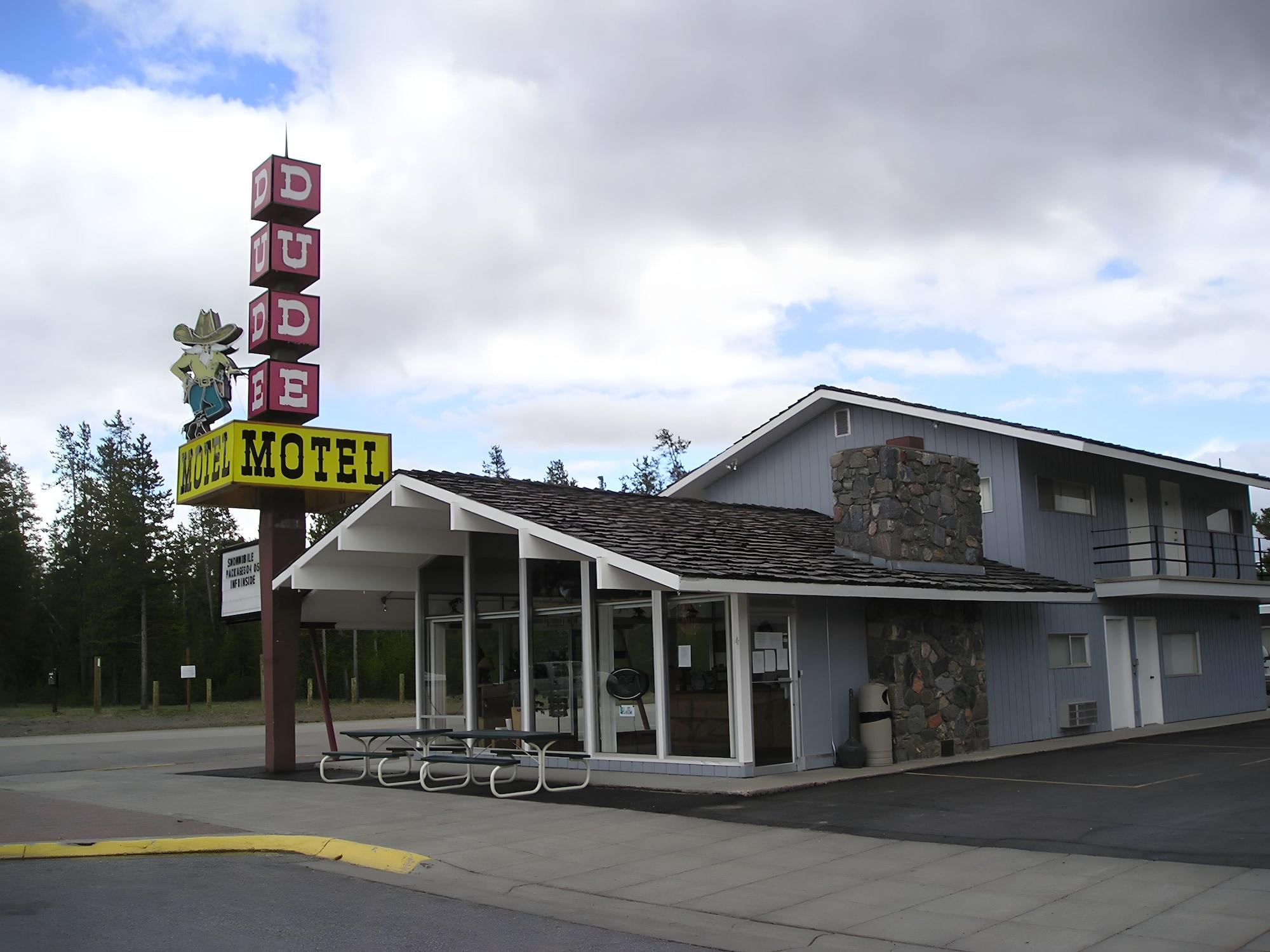 Vista Exterior Dude & Roundup