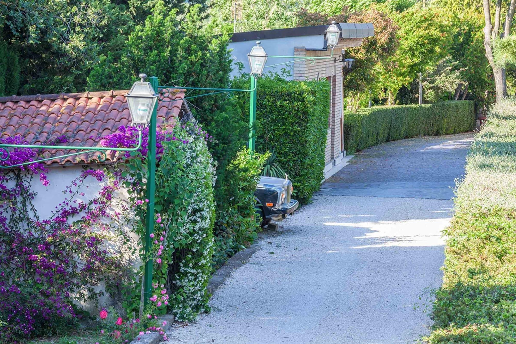 Vista Exterior Agriturismo Cavendo Tutus