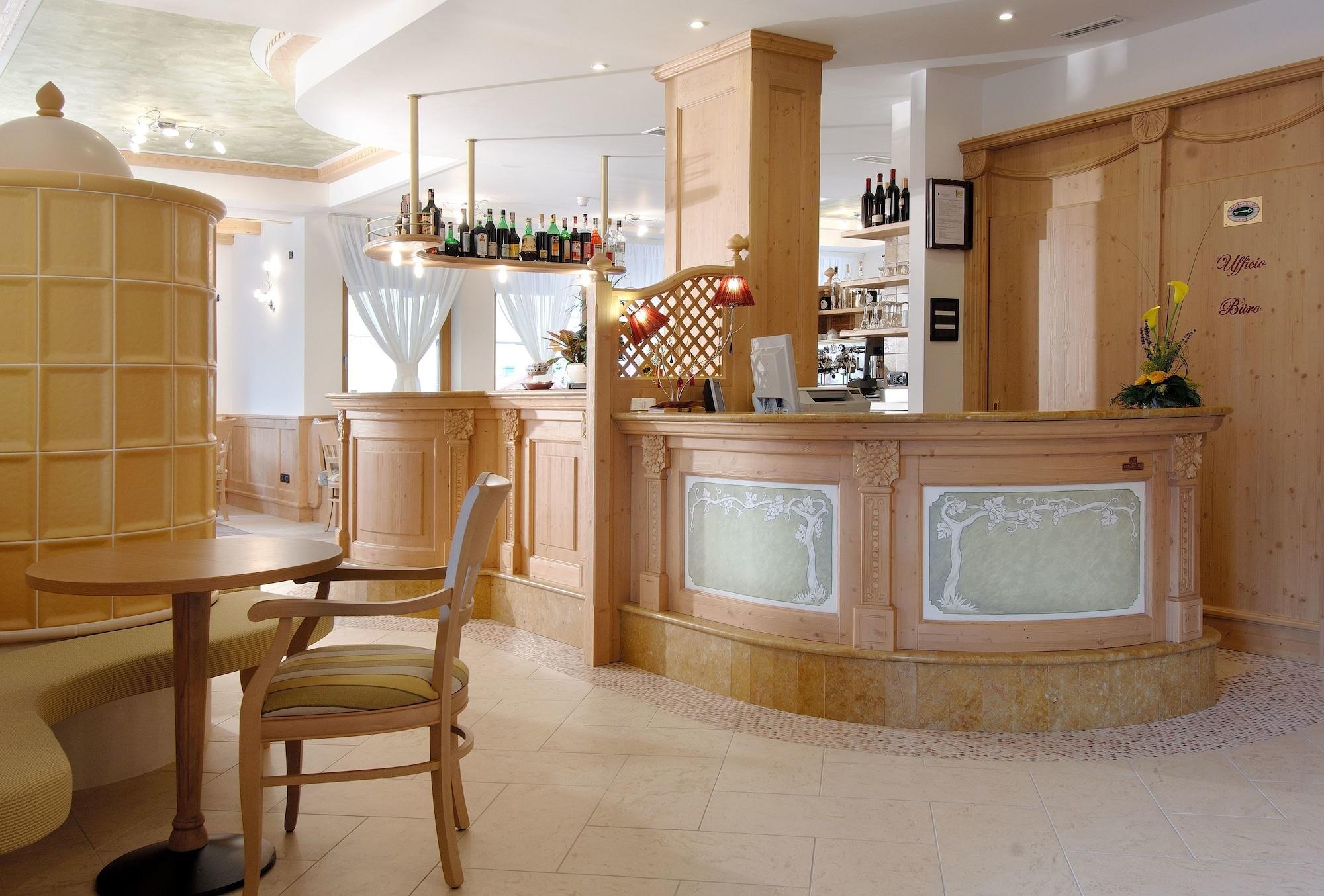 Vista Lobby Hotel Garni La Vigna - Adult Friendly