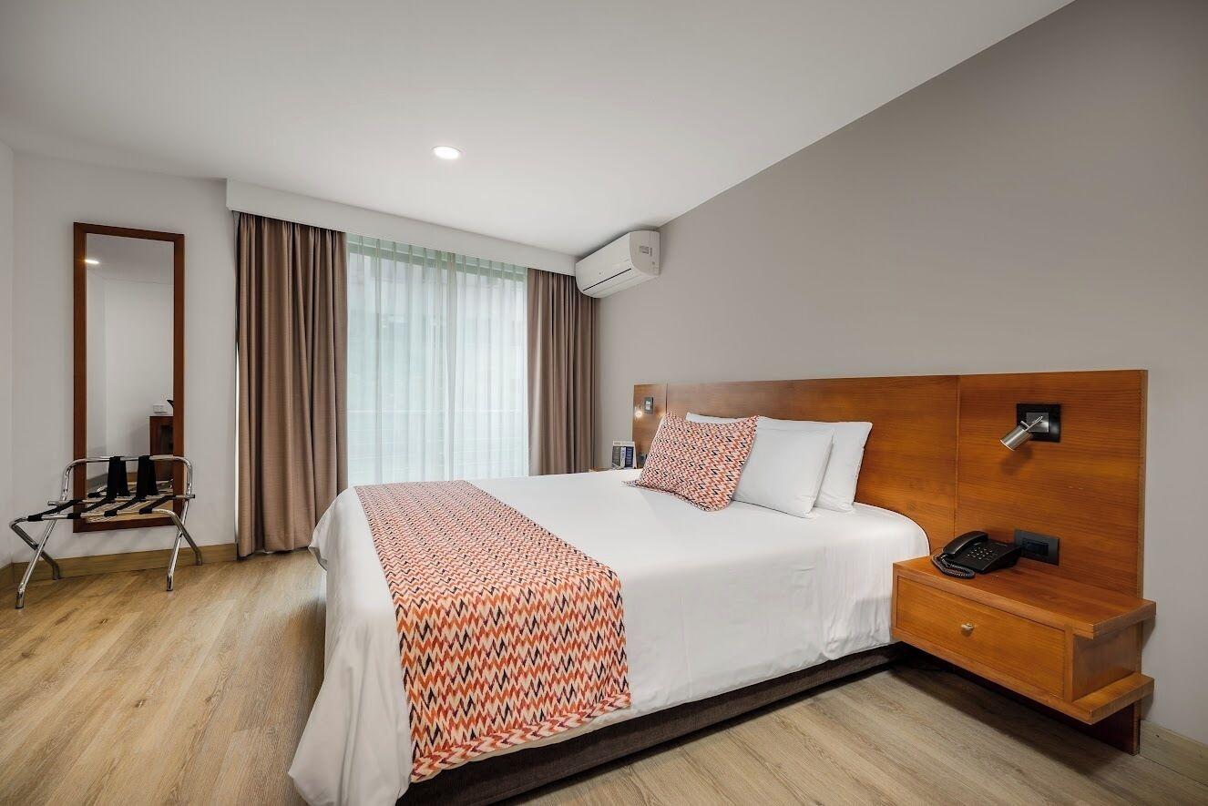 Habitación Leblón Suites Hotel