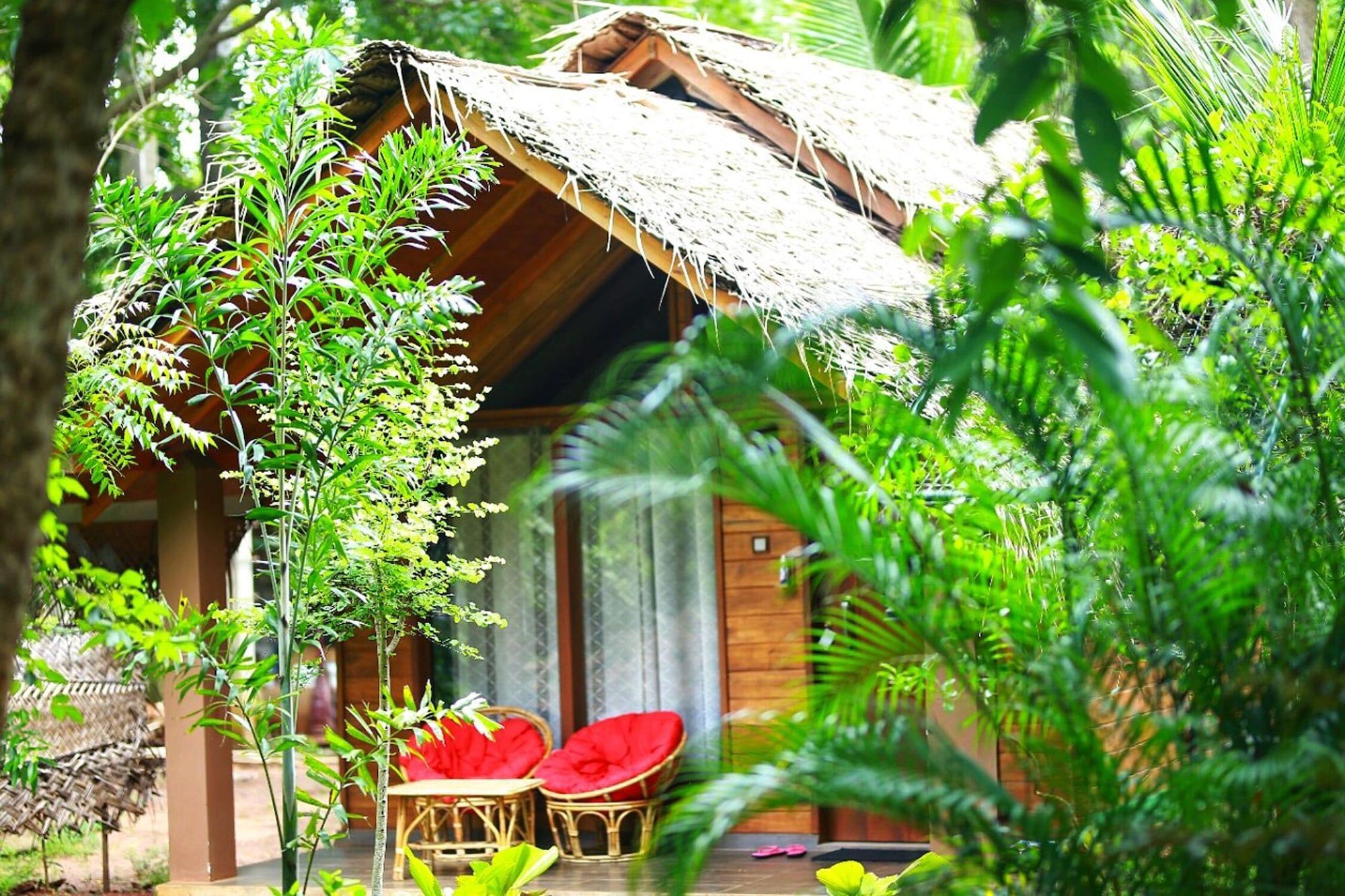 Vista Exterior Palmyra Nature Resort Sigiriya