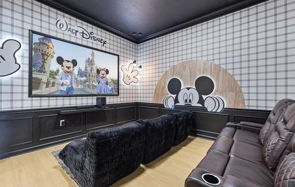 Upstay Newly Renovated Family Retreat Home Near Epic Universe - Hoteles de lujo en Orlando, Florida