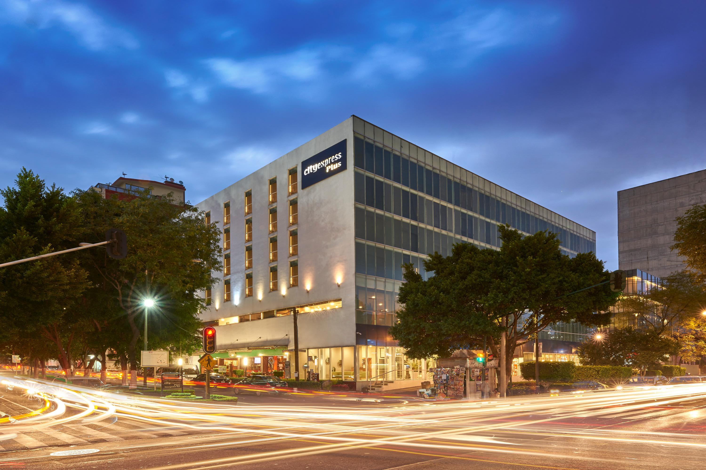 Vista Exterior City Express Plus by Marriott Ciudad de México Insurgentes Sur