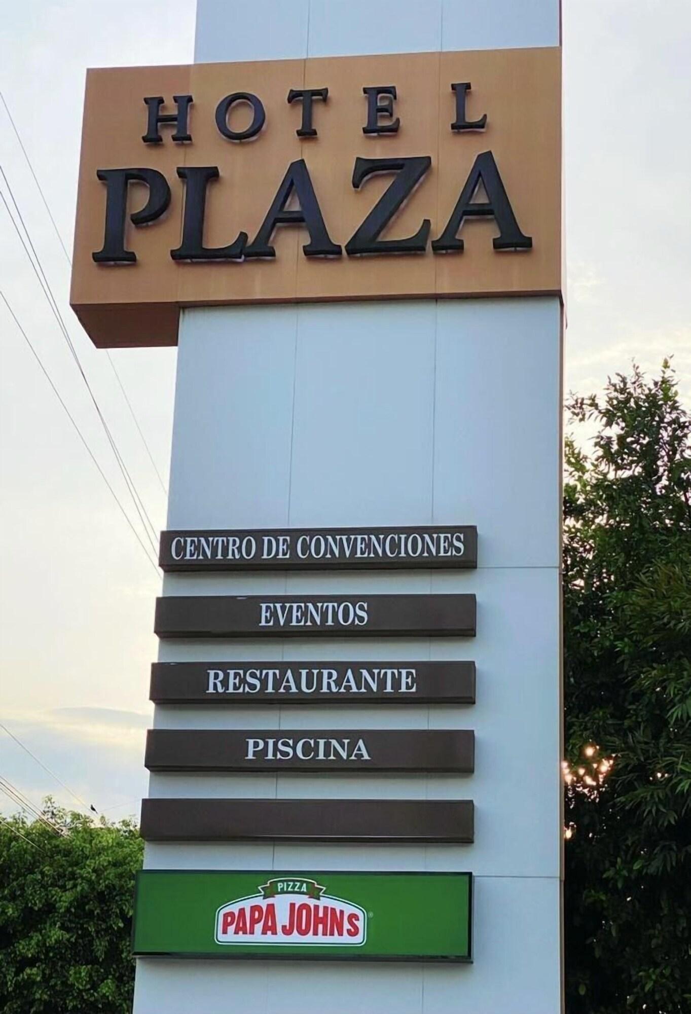 Vista Exterior Hotel Plaza