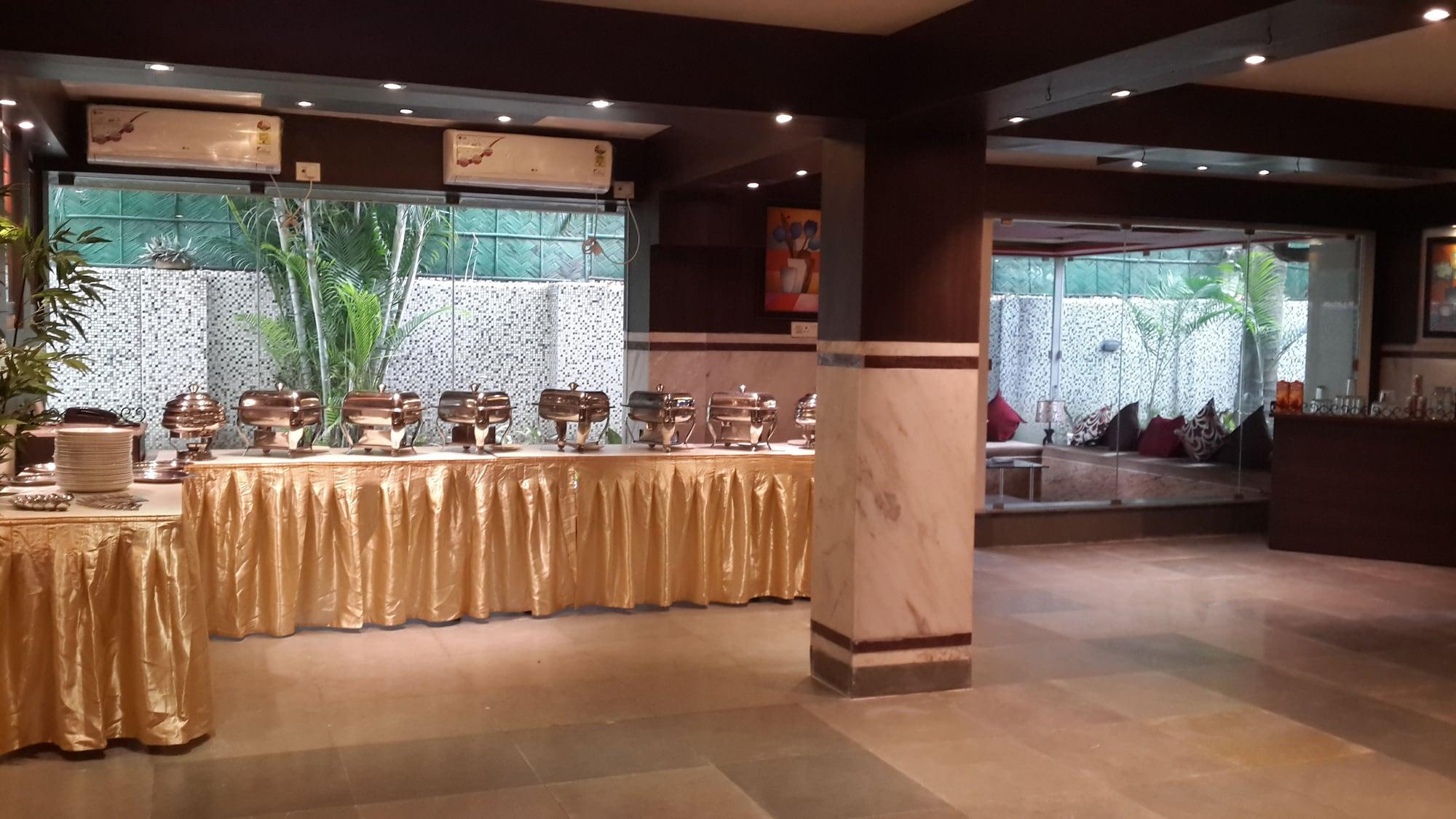 Restaurant Tatvam Residency