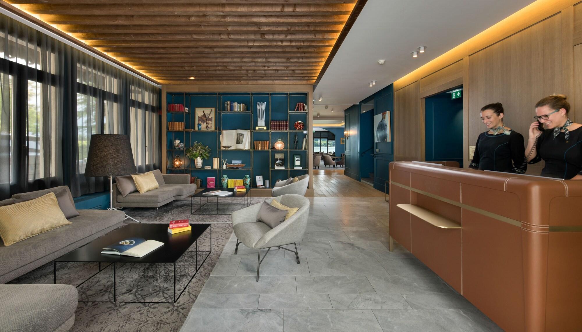 Vista Lobby Auberge Du Père Bise