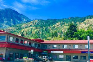 Alojamiento - Hotel DeOro