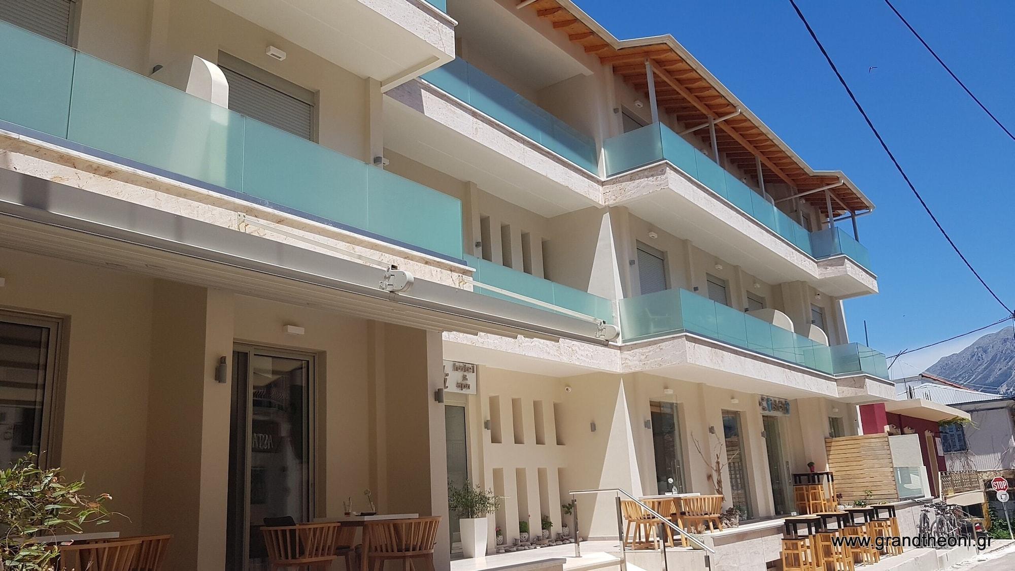 Vista Exterior Grand TheoNi Boutique Hotel & Spa