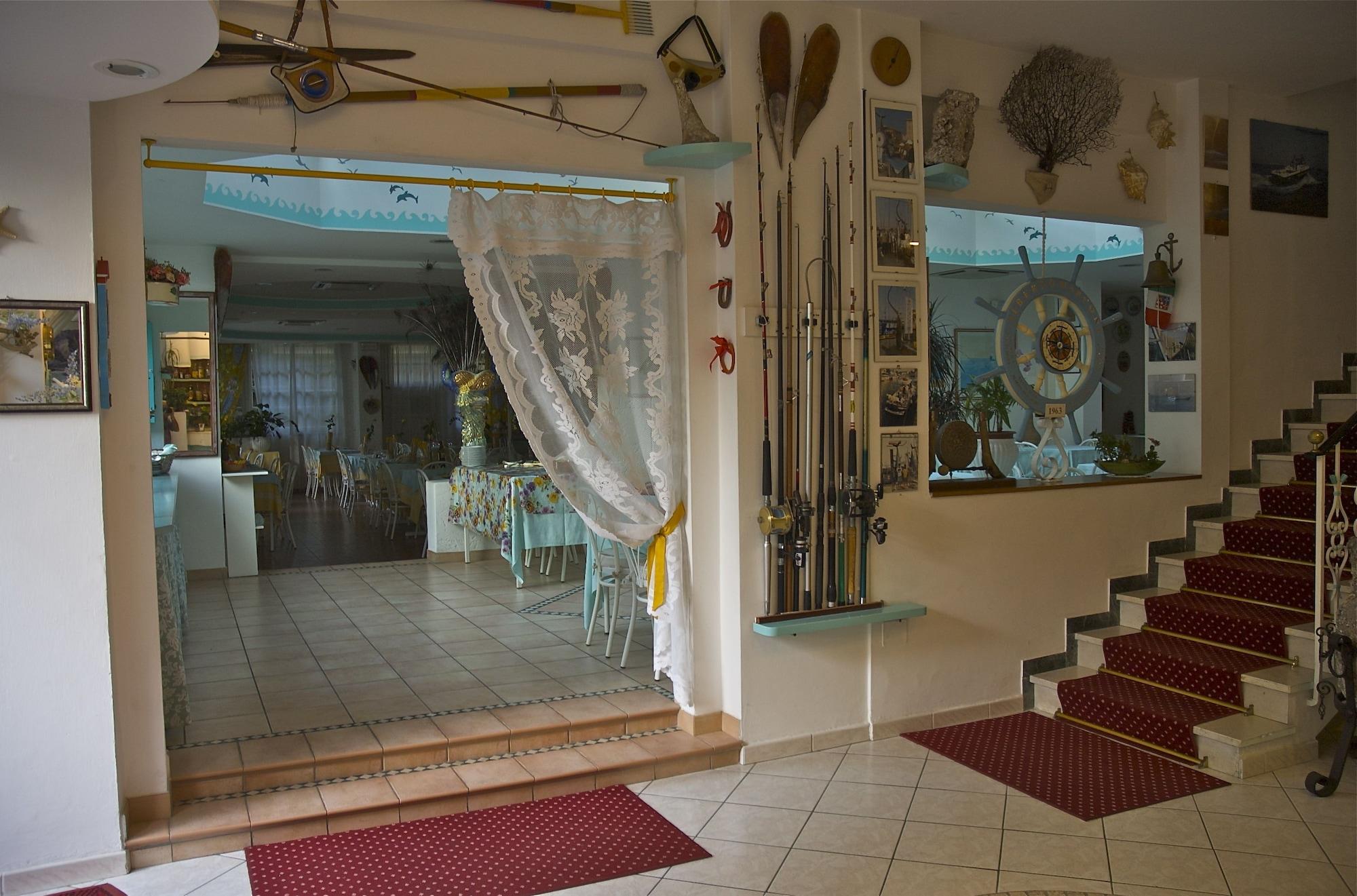 Vista Lobby Marconi