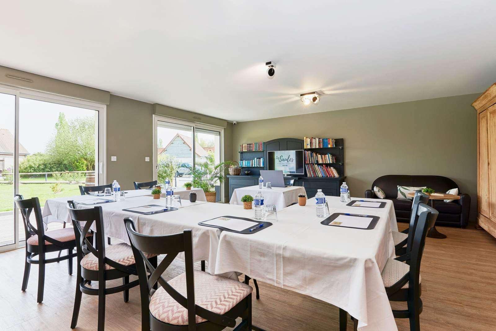 Centro de Negocios Domaine Les Saules