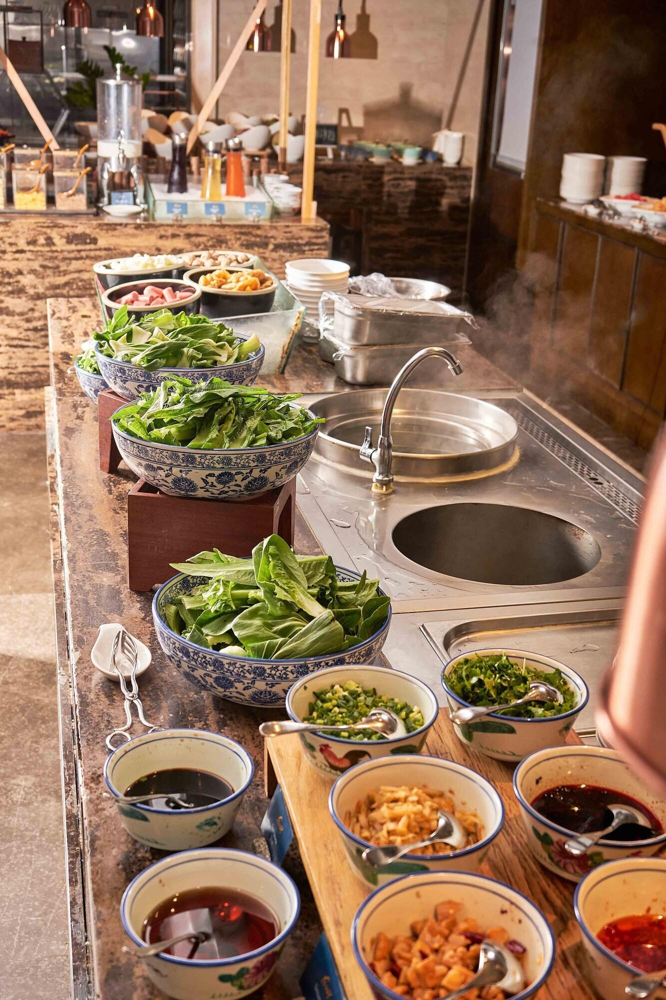 Restaurant Sheraton Yunfu Xinxing Hotel