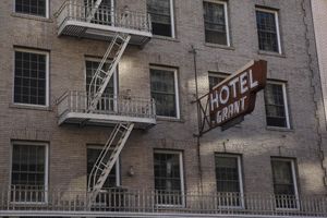 Alojamiento - Grant Hotel
