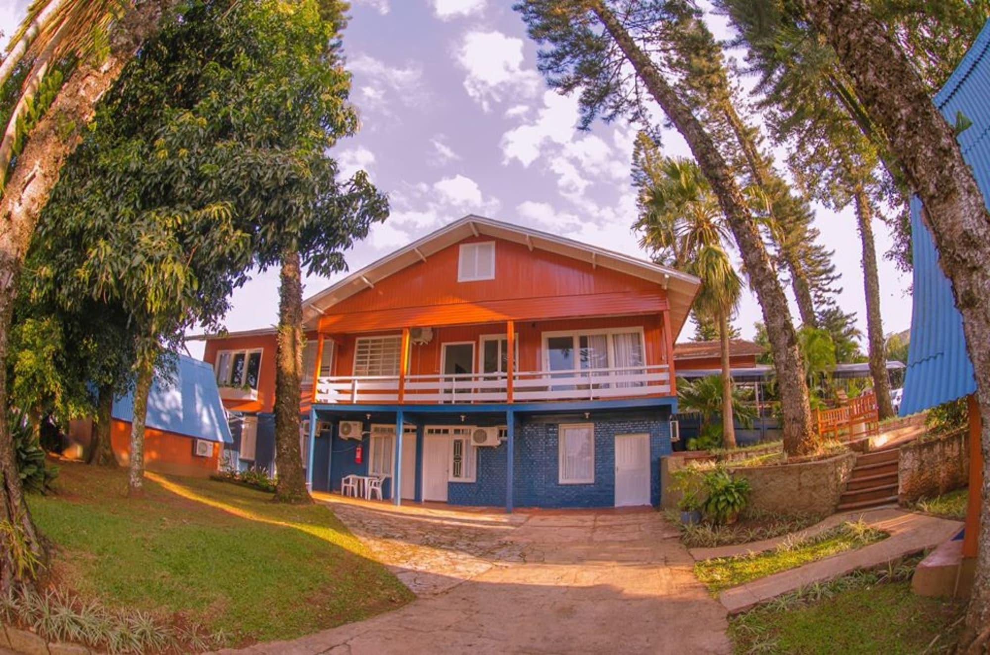 Varios Oasis Hotel