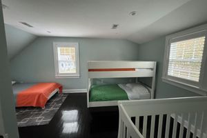 Alquiler Vacacional - Wonderful Renovated Family Friendly Home Close to Boston and Lexington