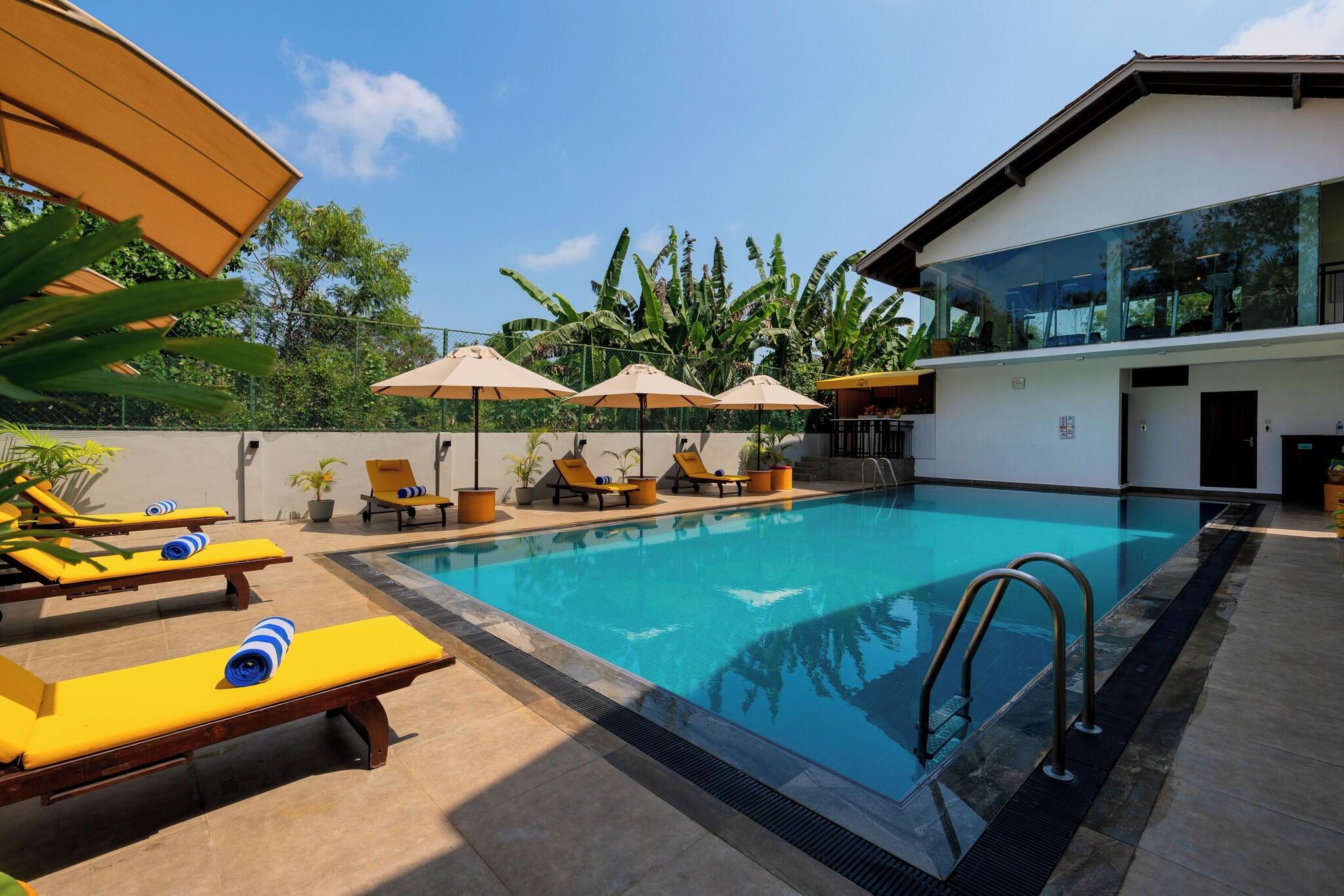 Vista Piscina The Thinnai Suites