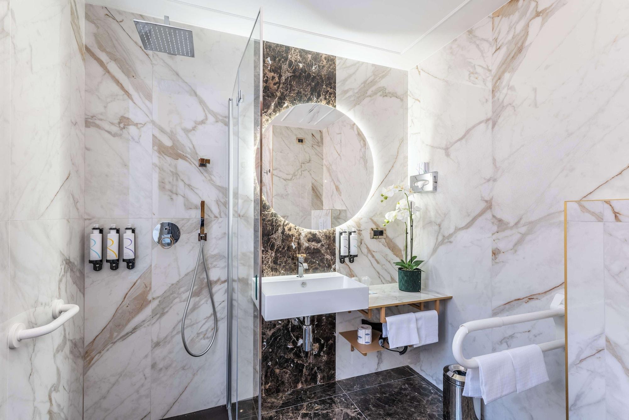 Equipamiento de Habitación Hotel Raffaello, Sure Hotel Collection by Best Western