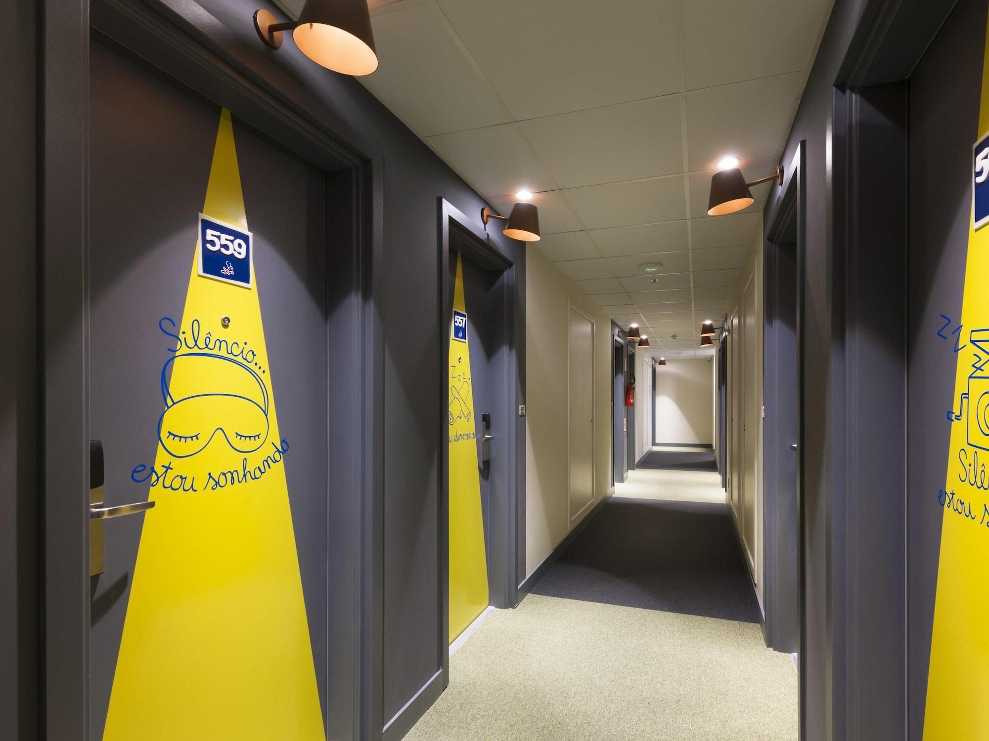 Varios ibis Budget Navegantes Itajaí