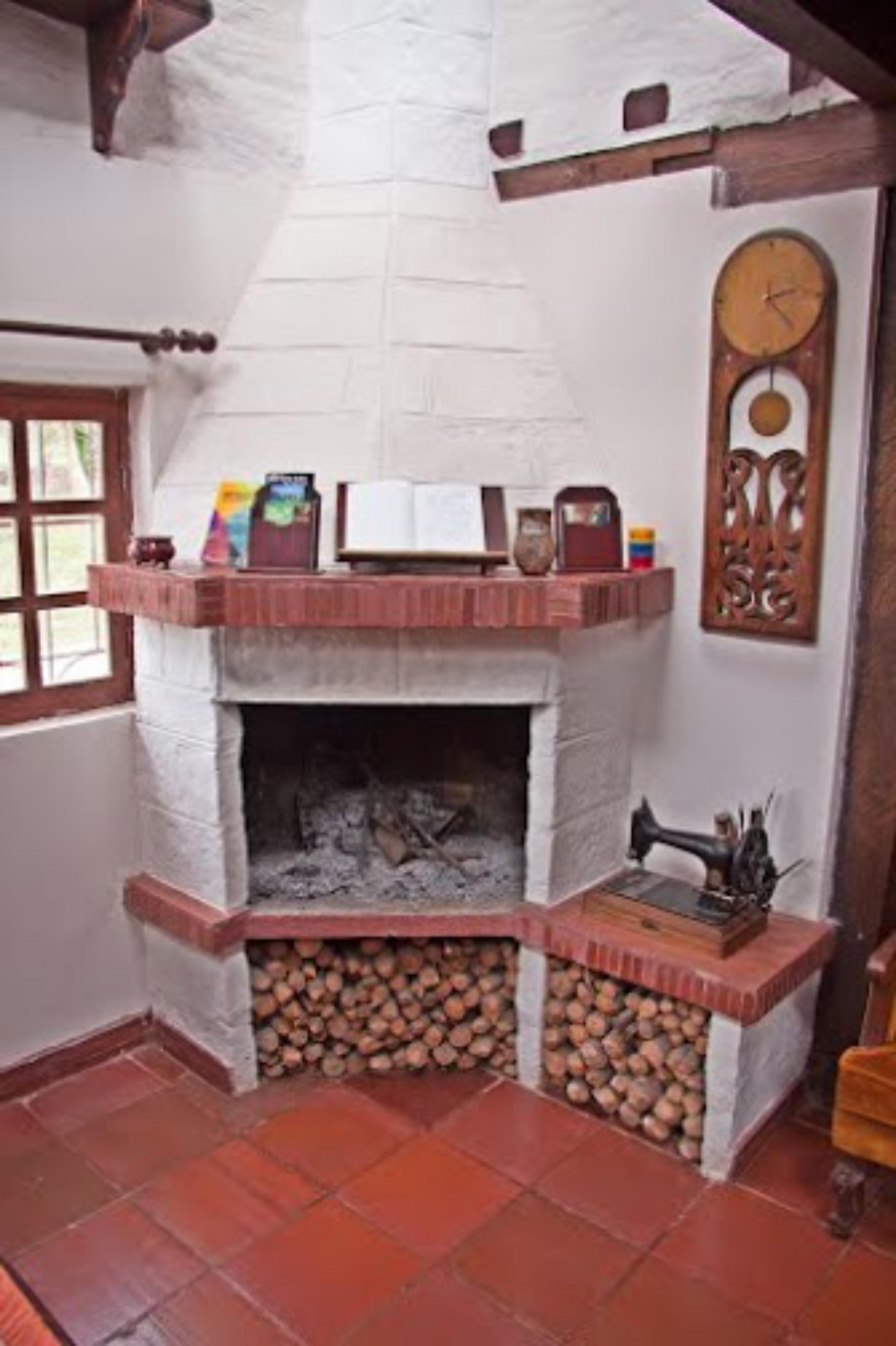 Bar/Salón Posada Mirolindo